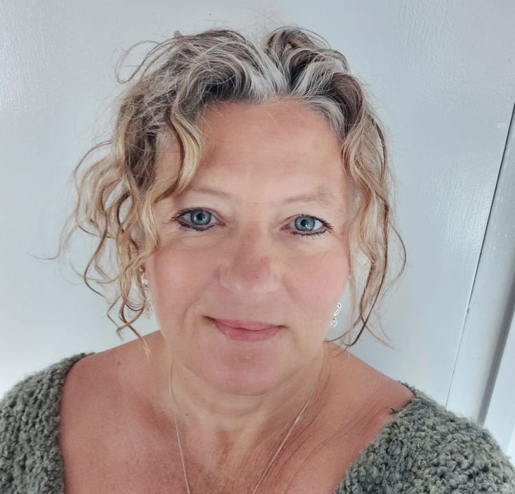 Jayne Drewett